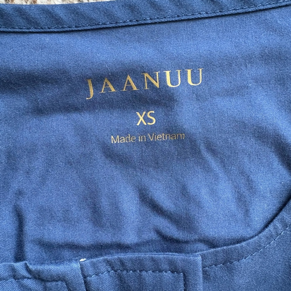 *Damaged see description* Jaanuu Scrub Set - Picture 8 of 11